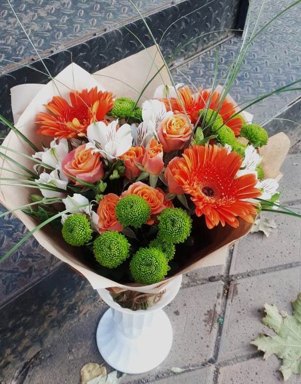 Букет цветов из: Герберы, Хризантемы, Альстромерии и Розы в Нижней Салде