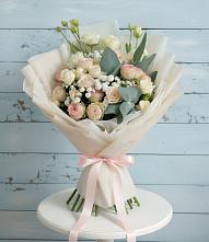 Букет цветов из:  Розы и Лизиантусы в Нижней Салде