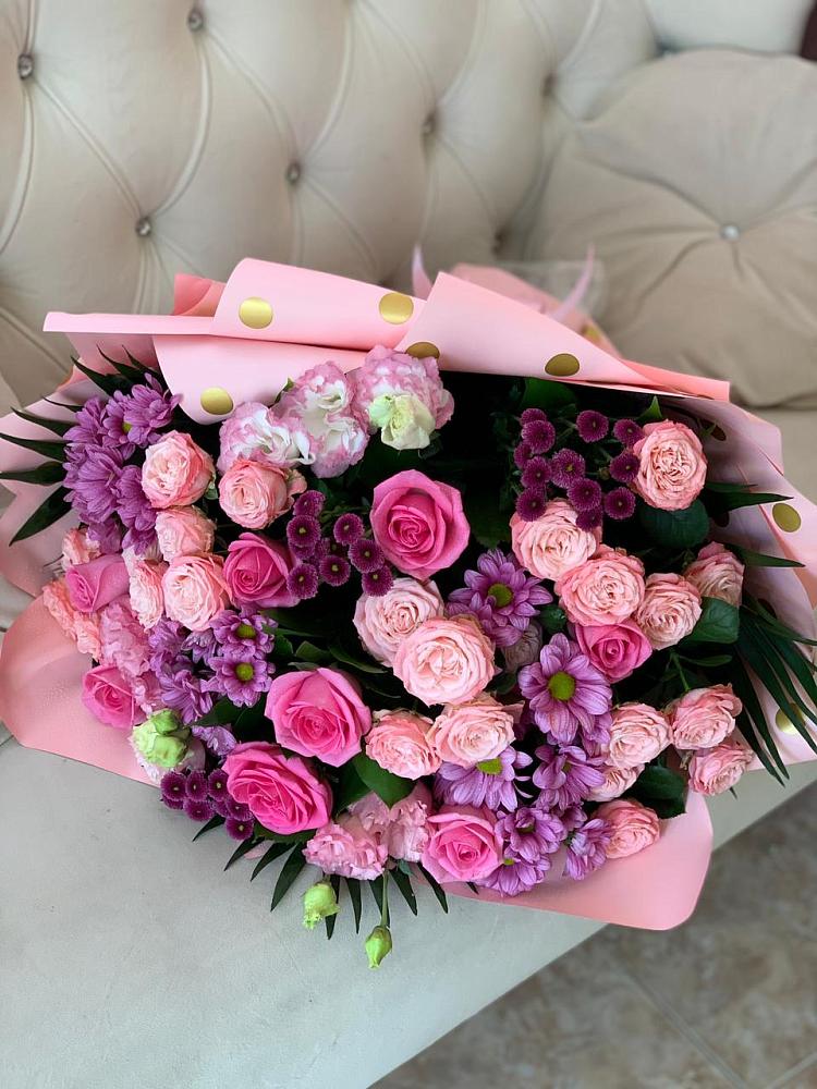 Букет цветов из: Хризантемы, Розы и Лизиантусы в Нижней Салде