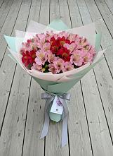 Букет цветов из:  Альстромерии в Нижней Салде