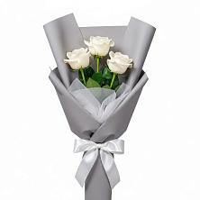 Букет 3 белые розы в Нижней Салде