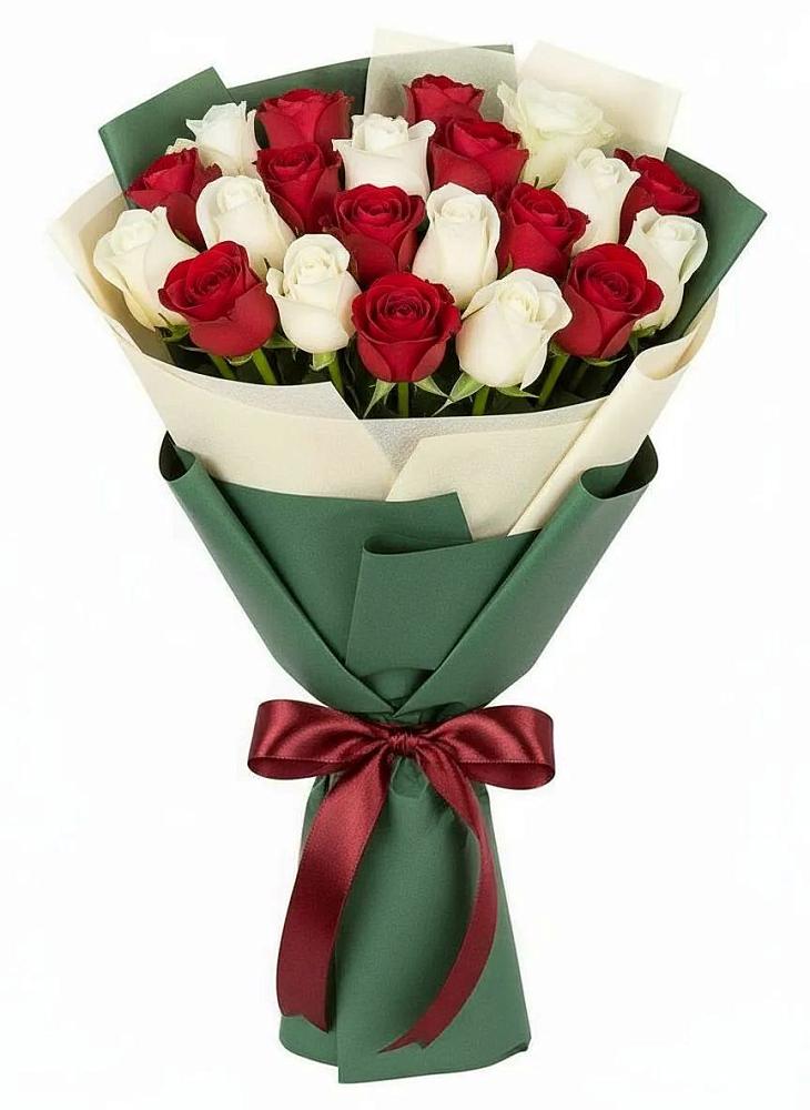 Букет Микс из красных и белых роз в Нижней Салде