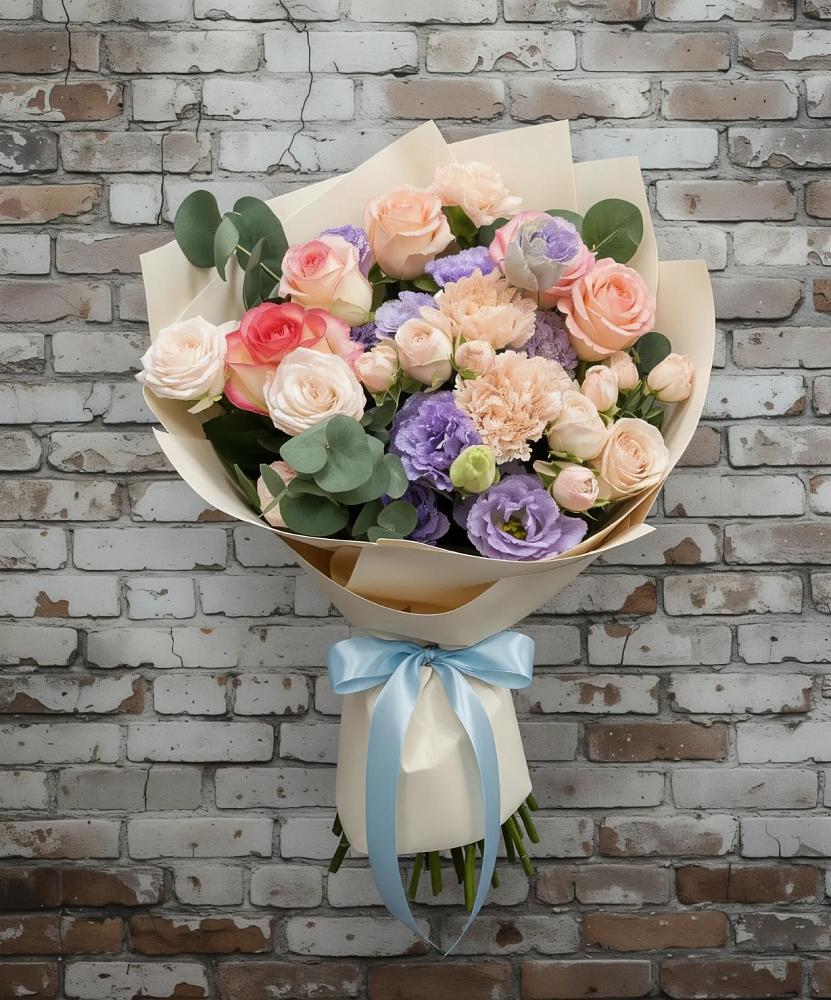 Букет цветов из: Розы, Лизиантусы и Гвоздики в Нижней Салде