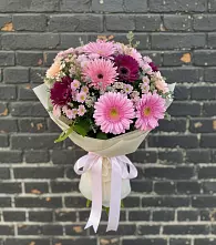 Букет цветов из:  Герберы и Хризантемы в Нижней Салде