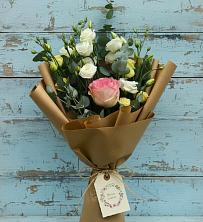Букет цветов из:  Розы и Лизиантусы в Нижней Салде