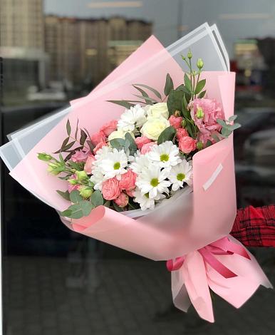 Букет цветов из: Розы, Лизиантусы и Хризантемы в Нижней Салде