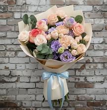 Букет цветов из:  Розы, Лизиантусы и Гвоздики в Нижней Салде