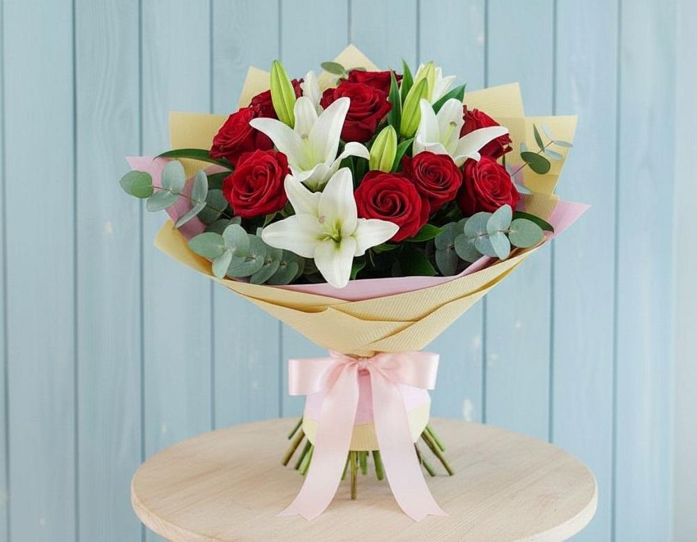 Букет цветов из: Лилии и Розы в Нижней Салде